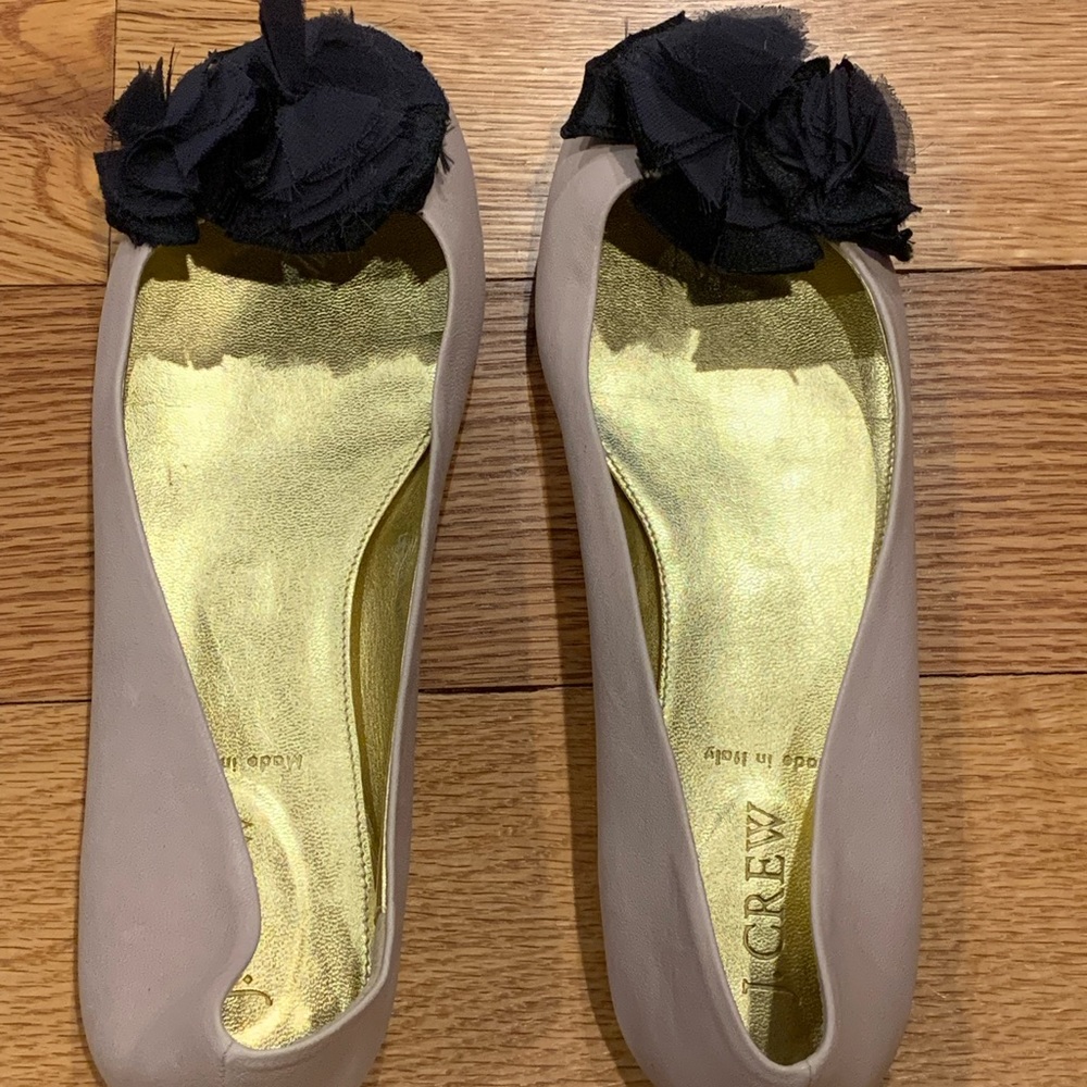EUC! J.Crew Blume Ballet Flat with Black Chiffon Flower - Style 24374